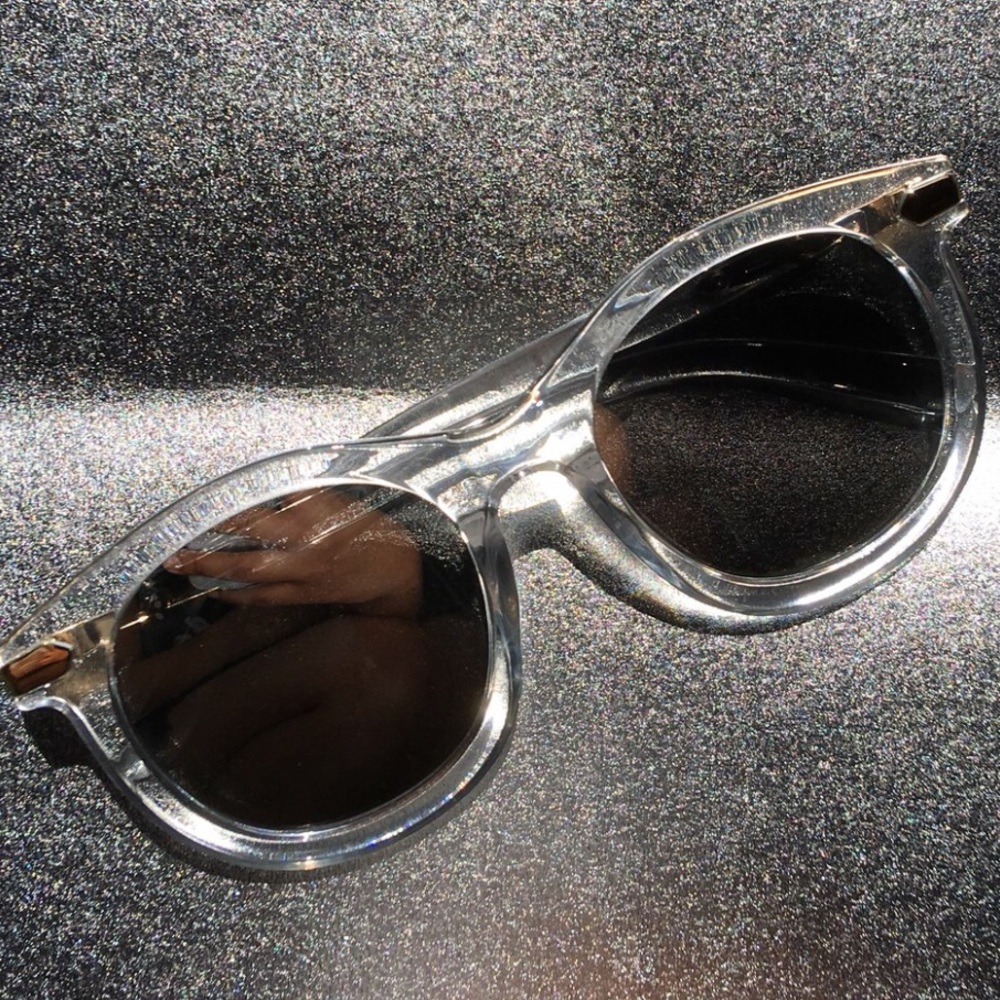 Clear frame sunglasses (pink)